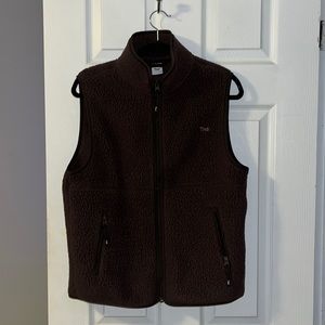Aritzia - TNA Polar Zip Vest